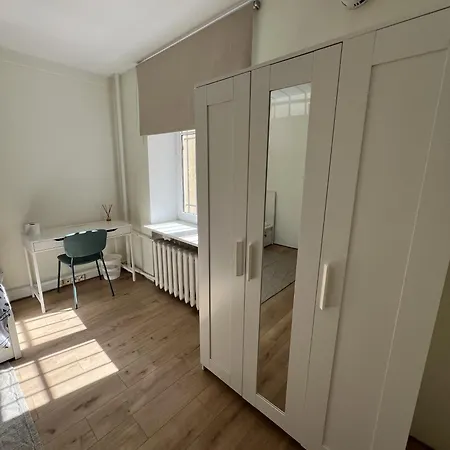 Private Steps From Old Town *