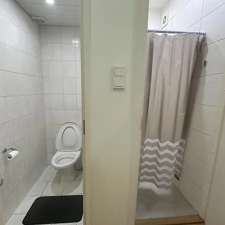 Peaceful In Shared Flat Close To Old Town Penzion Tallinn