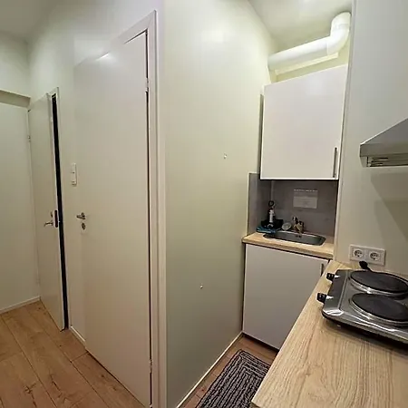 Peaceful In Shared Flat Close To Old Town Tallinn