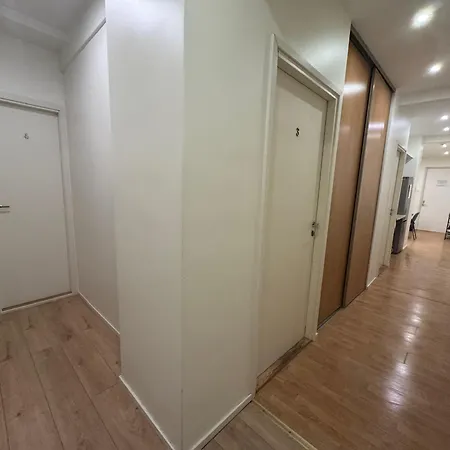 Pensión Peaceful In Shared Flat Close To Old Town