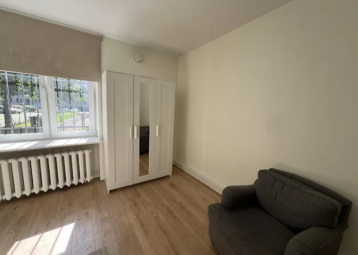 Peaceful Room In Shared Flat Close To Old Town 招待所 塔林