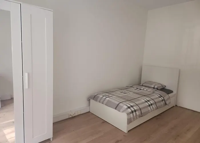 Gasthof Peaceful Room In Shared Flat Close To Old Town