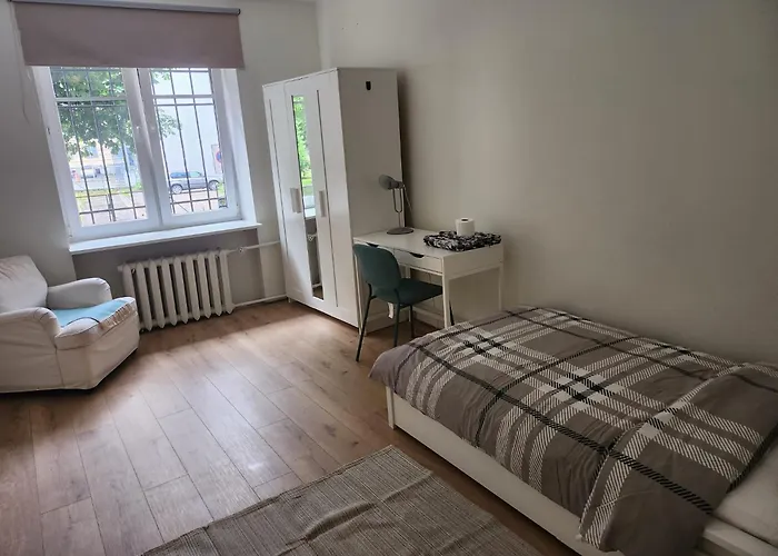 Peaceful Room In Shared Flat Close To Old Town